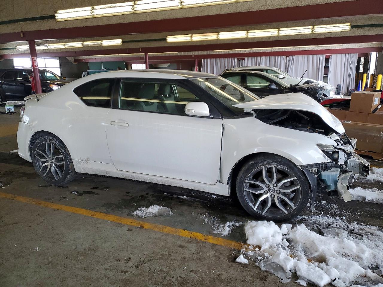 2015 Toyota Scion Tc White vin: JTKJF5C70FJ007051