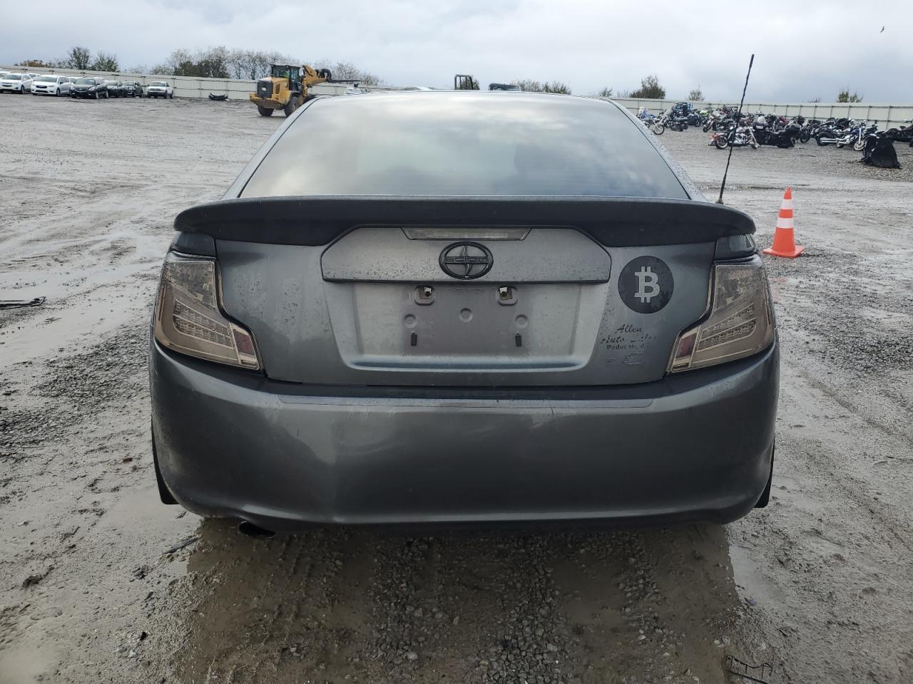 2011 Toyota Scion Tc Gray vin: JTKJF5C71B3001595