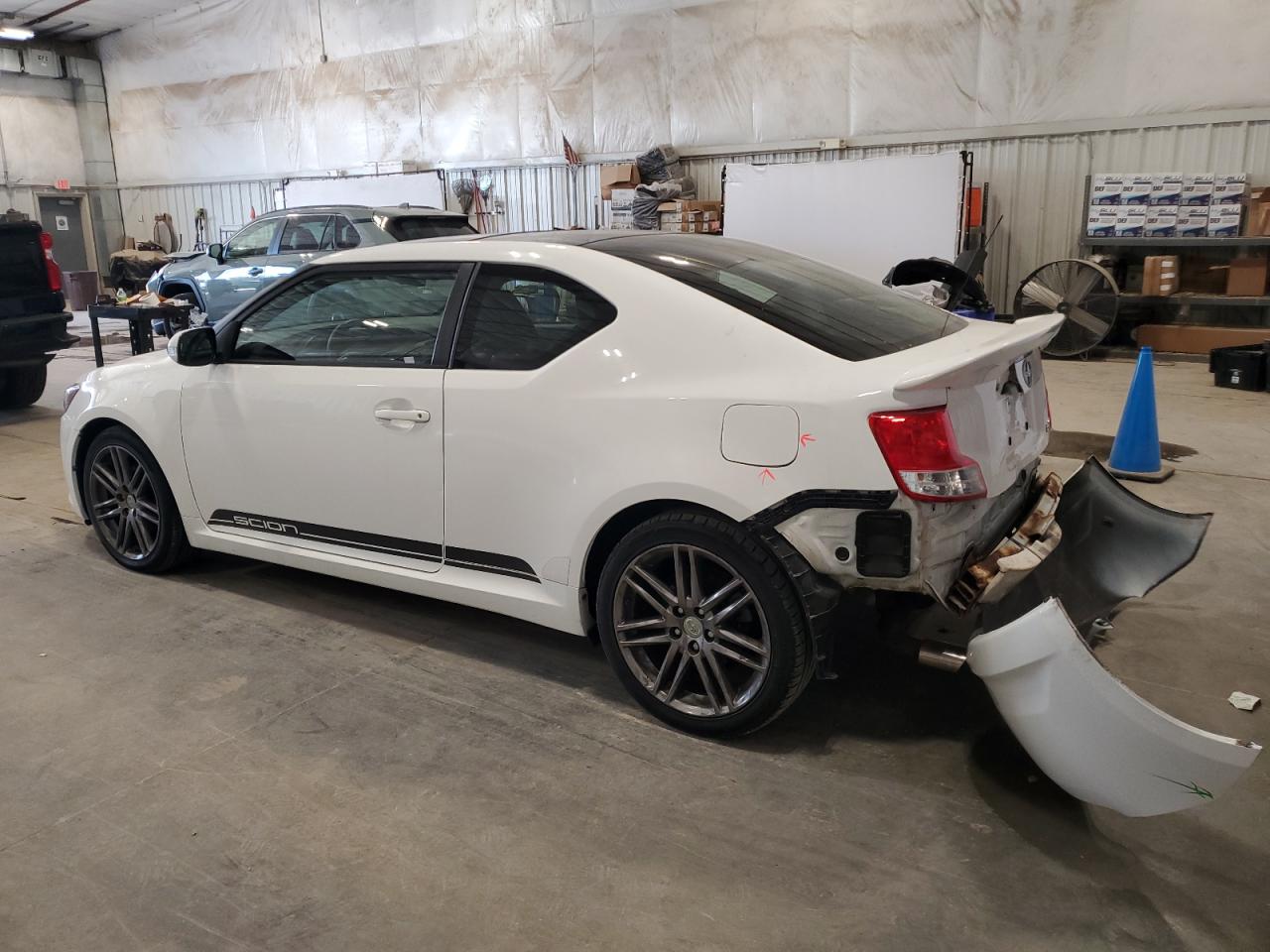 2011 Toyota Scion Tc White vin: JTKJF5C71B3017425