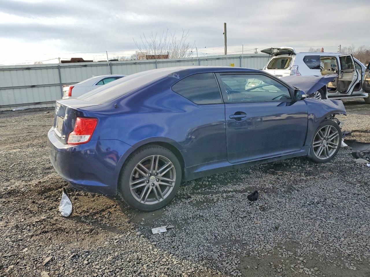 2013 Toyota Scion Tc Blue vin: JTKJF5C71D3063761