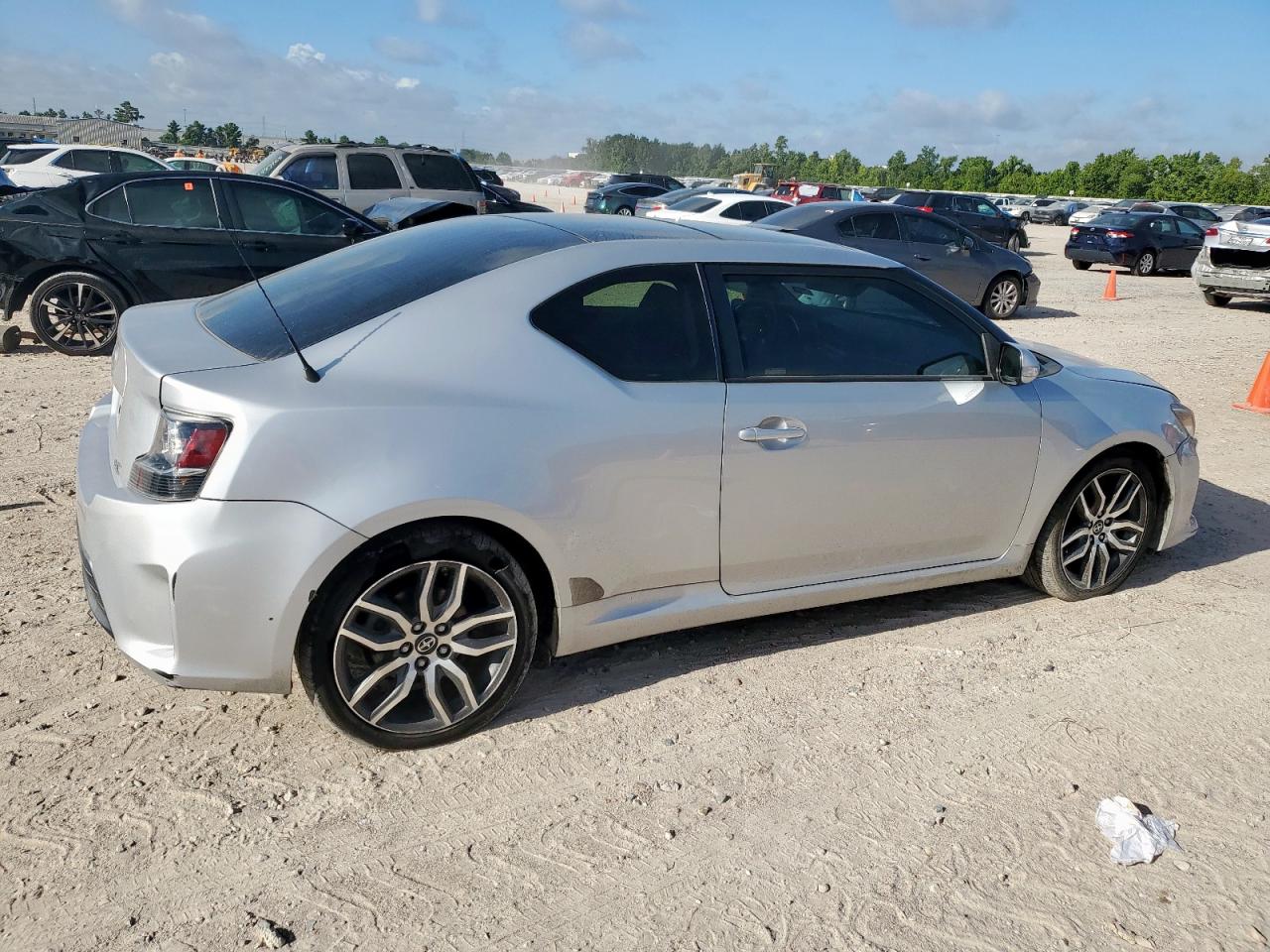 2014 Toyota Scion Tc Серебряный vin: JTKJF5C72E3072874