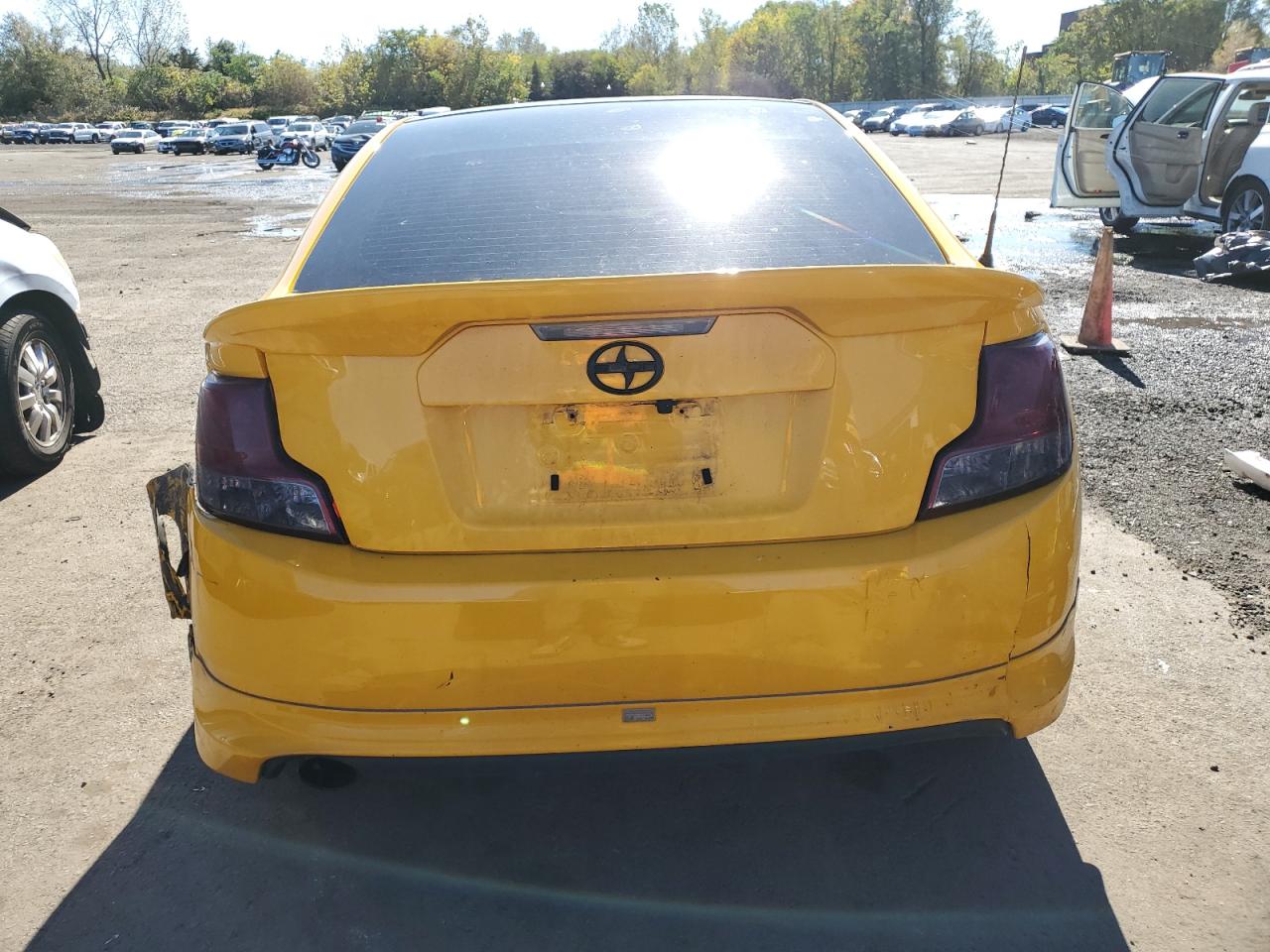 2012 Toyota Scion Tc Желтый vin: JTKJF5C73C3029299