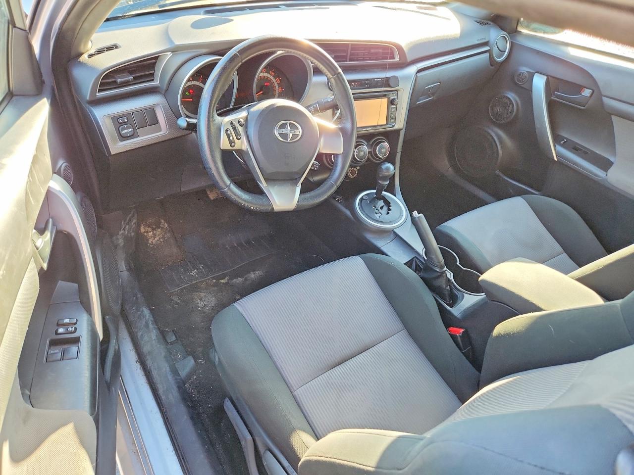 2014 Toyota Scion Tc Silver vin: JTKJF5C73E3076819