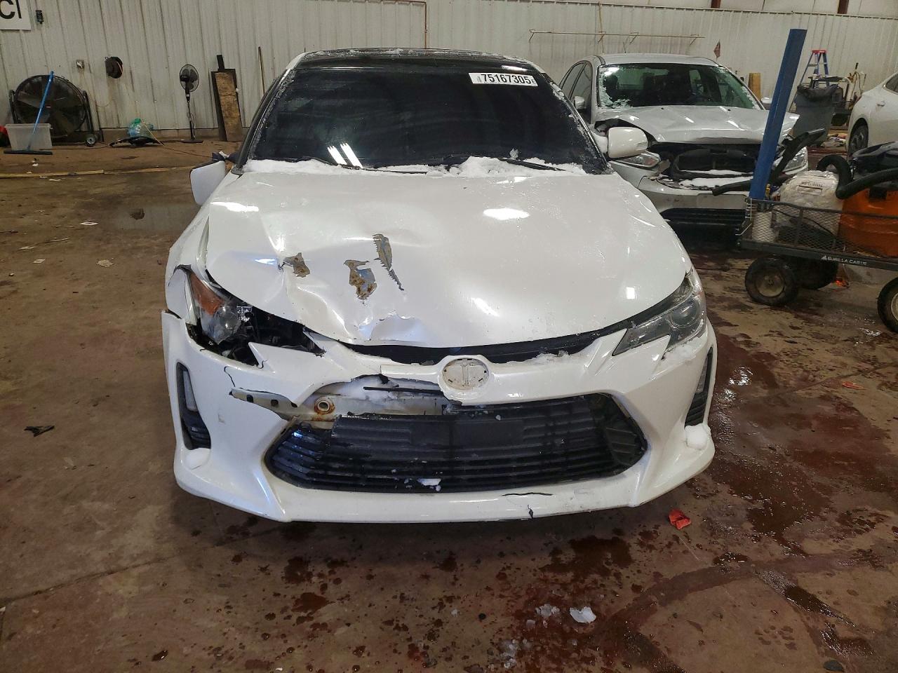 2015 Toyota Scion Tc White vin: JTKJF5C73F3092309
