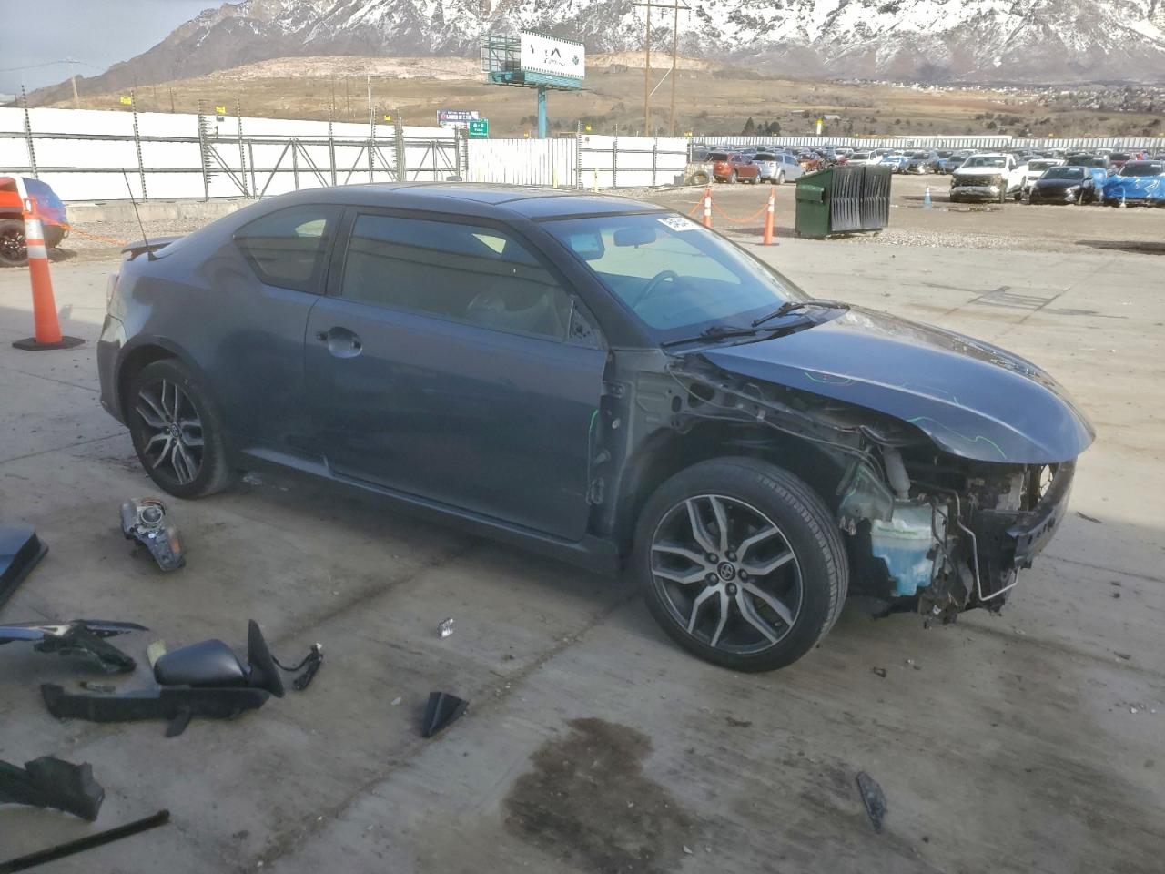 2014 Toyota Scion Tc Gray vin: JTKJF5C74E3079924
