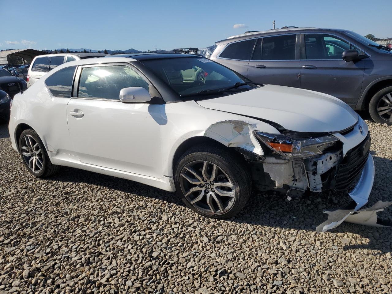 2014 Toyota Scion Tc White vin: JTKJF5C74E3084539