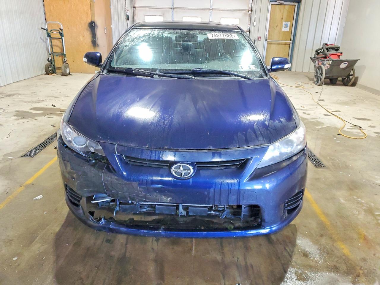 2011 Toyota Scion Tc Blue vin: JTKJF5C75B3004337