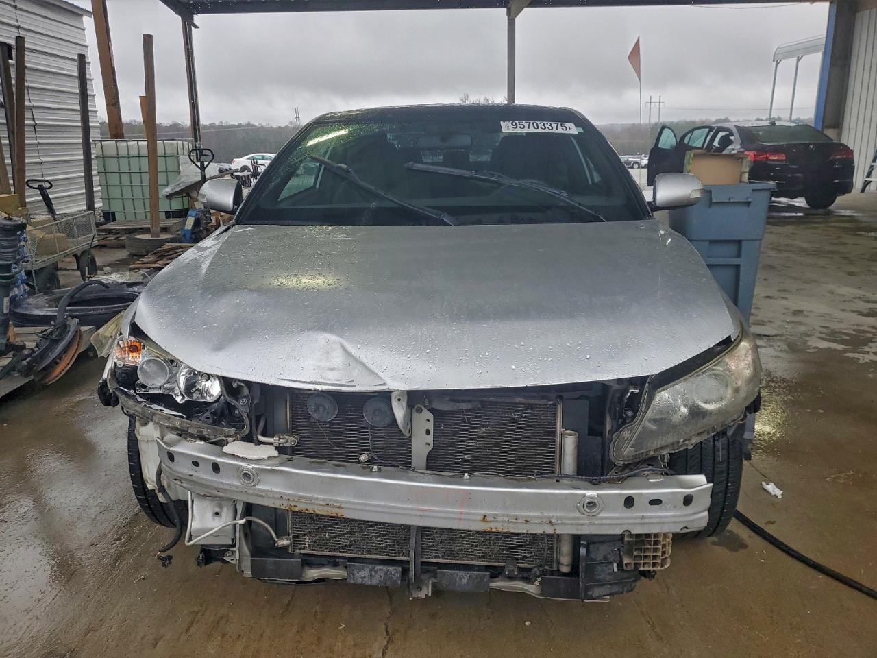 2011 Toyota Scion Tc Silver vin: JTKJF5C75B3018741