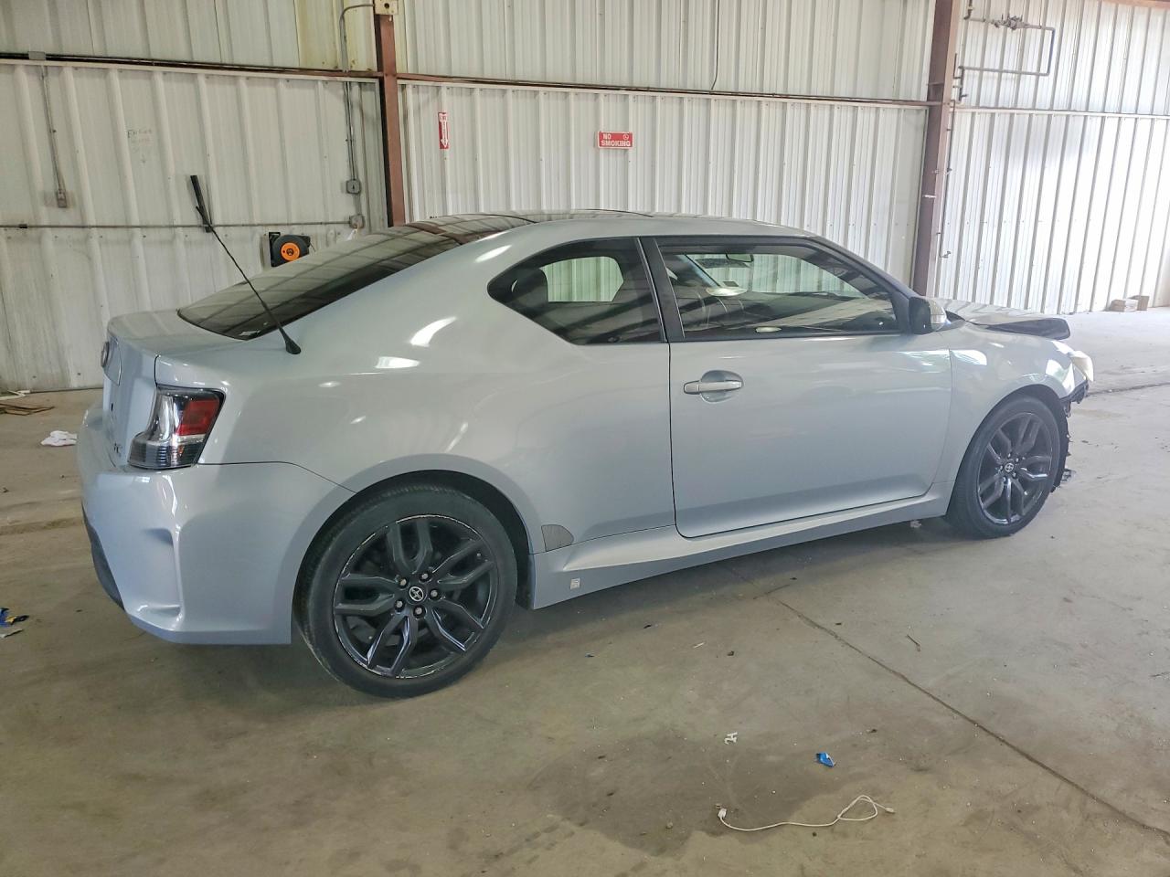 2014 Toyota Scion Tc Silver vin: JTKJF5C76E3076684
