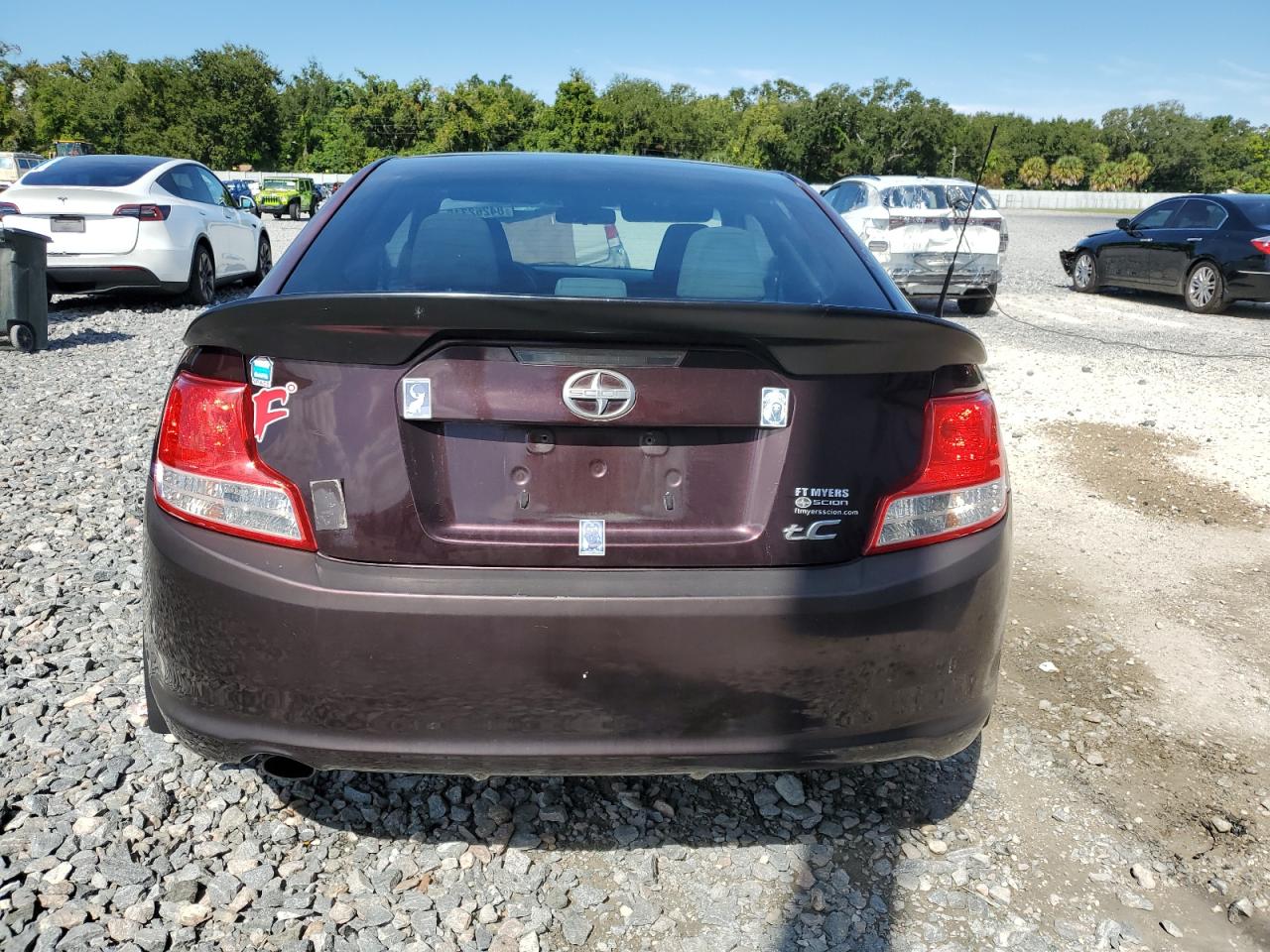 2011 Toyota Scion Tc Burgundy vin: JTKJF5C77B3007806