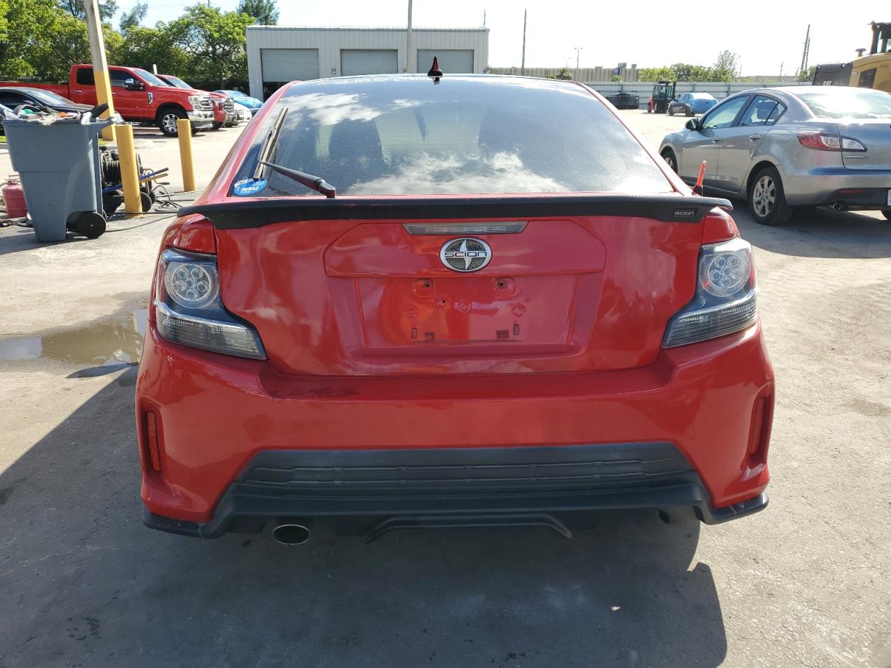2014 Toyota Scion Tc Red vin: JTKJF5C77E3080551