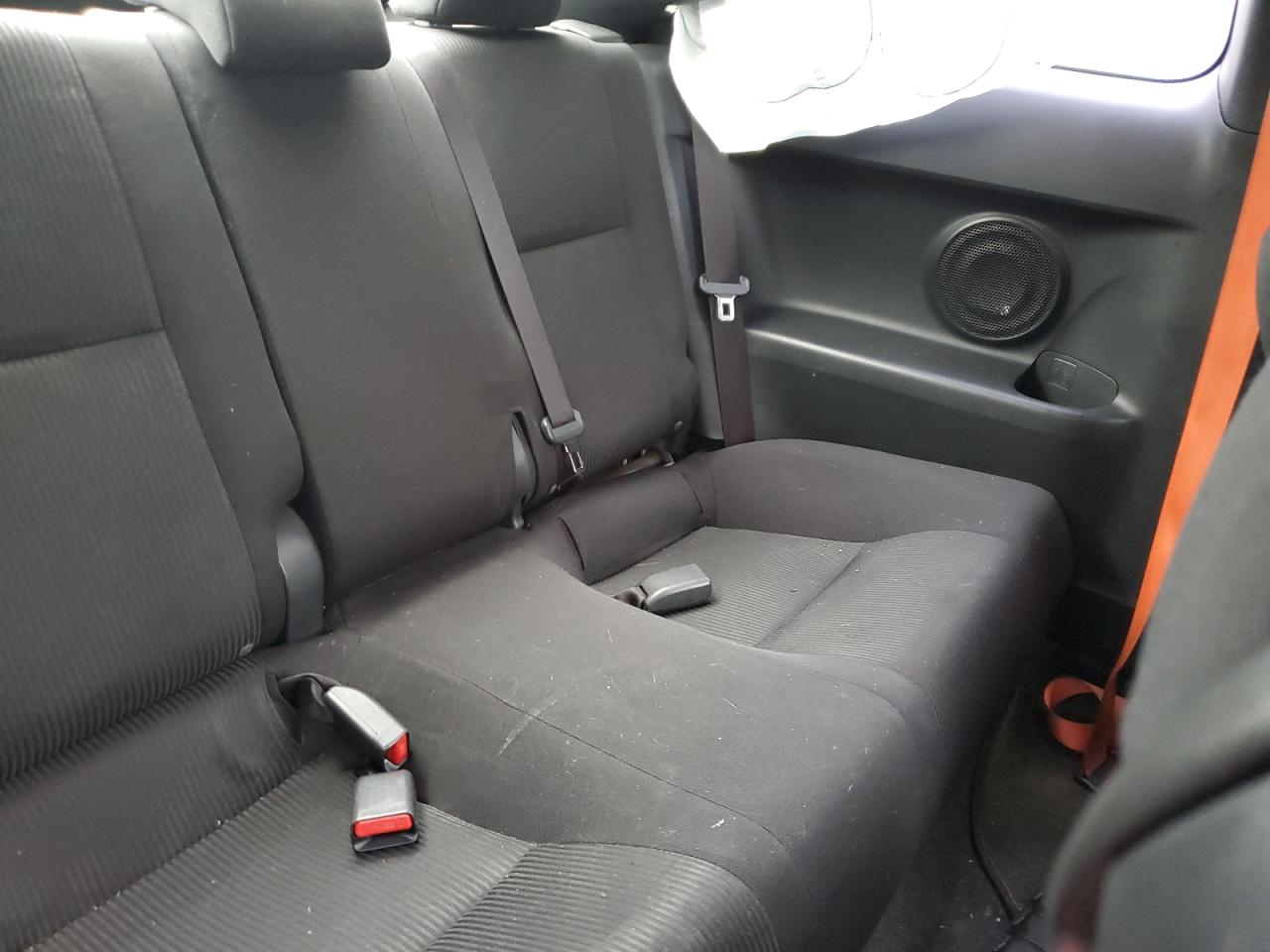 2015 Toyota Scion Tc Two Tone vin: JTKJF5C77FJ007256