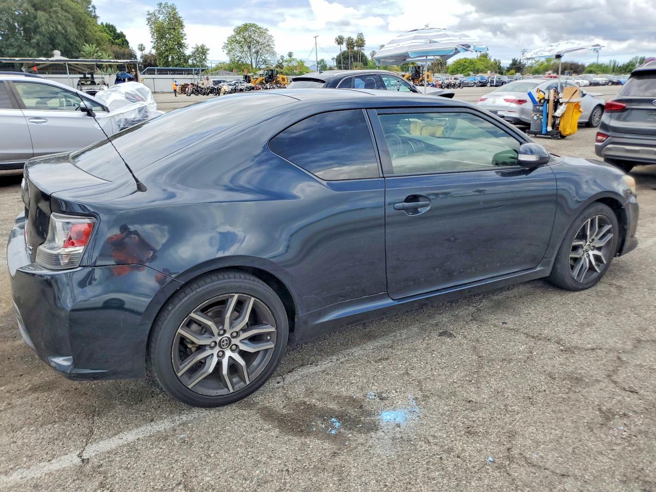 2015 Toyota Scion Gray vin: JTKJF5C77FJ008715