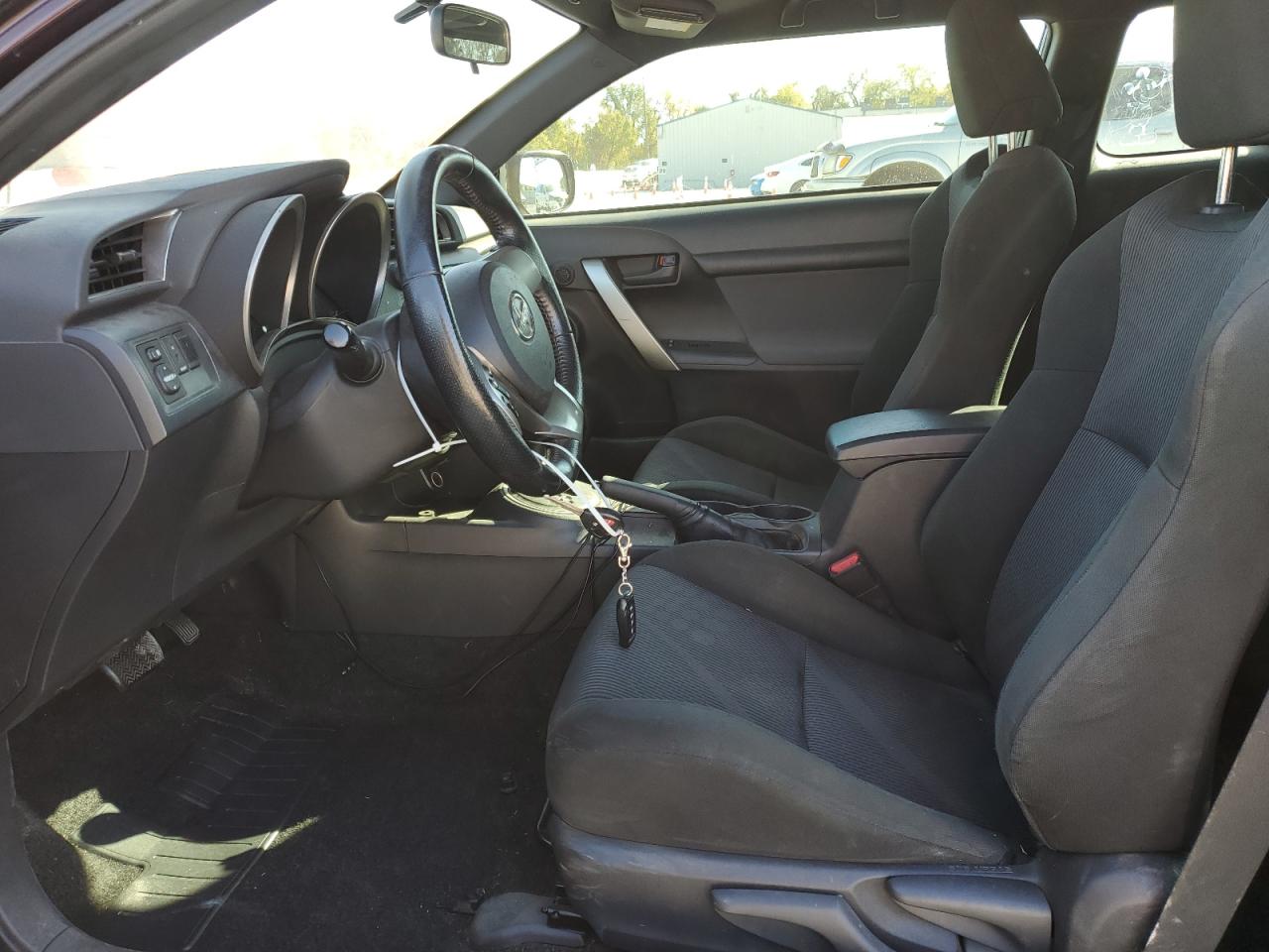2011 Toyota Scion Tc Burgundy vin: JTKJF5C78B3015266