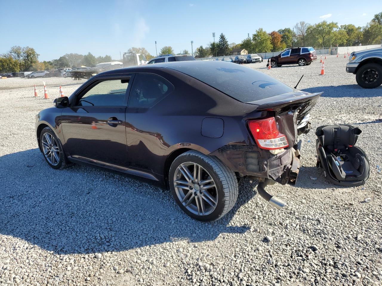 2011 Toyota Scion Tc Burgundy vin: JTKJF5C78B3015266