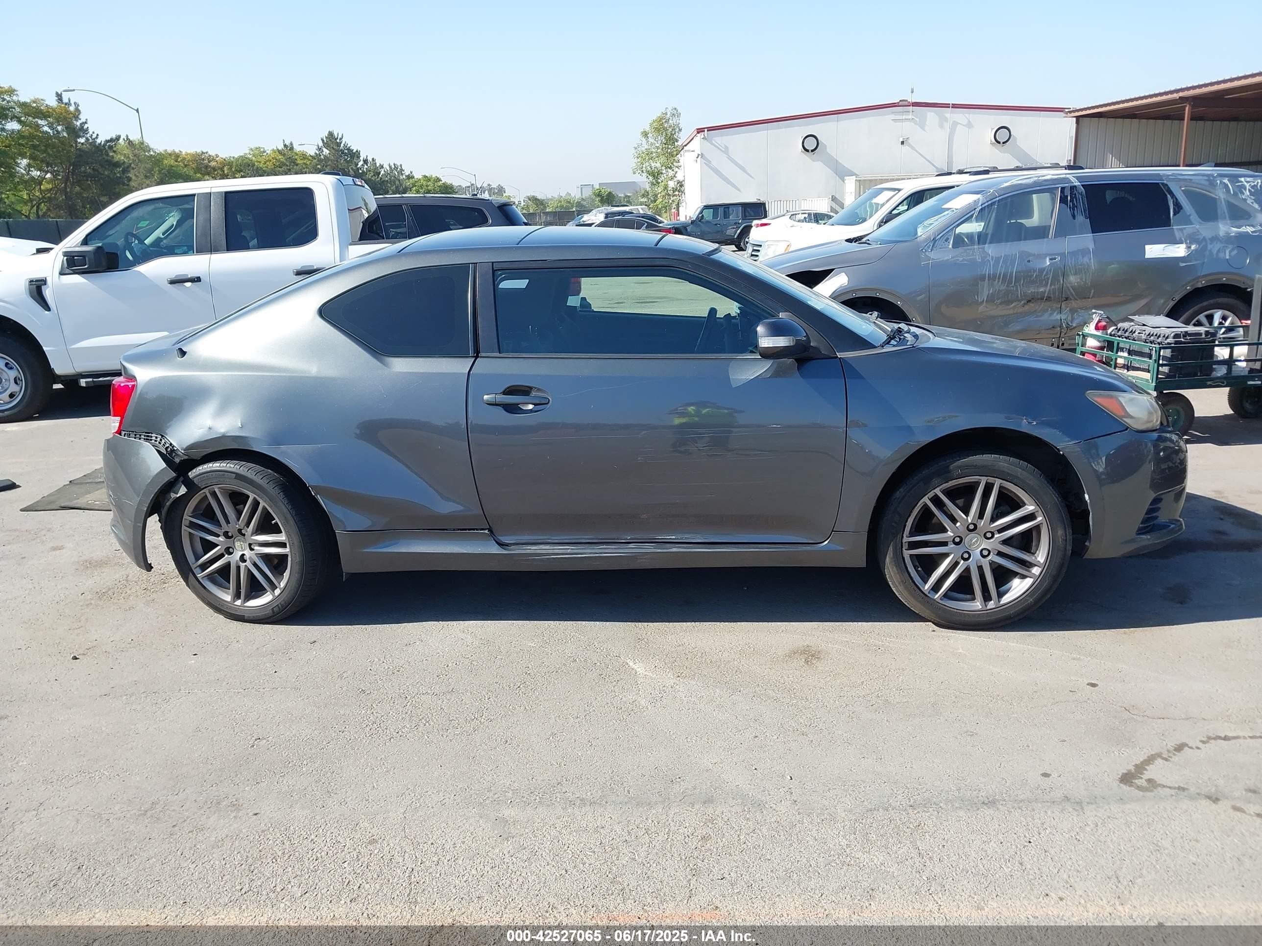 2012 Scion Tc   Gray vin: JTKJF5C78C3030206