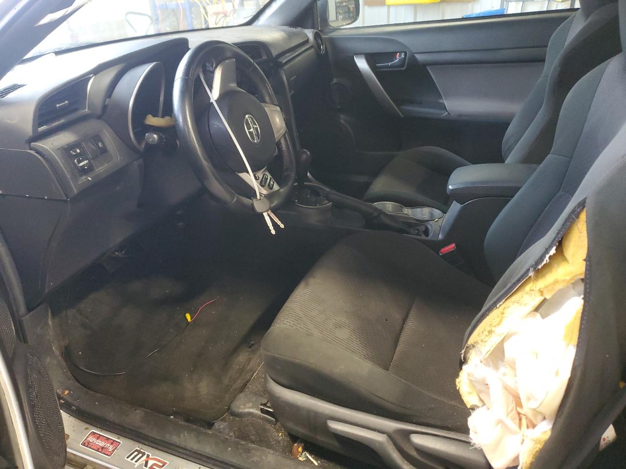 2011 Toyota Scion Tc Silver vin: JTKJF5C79B3004017