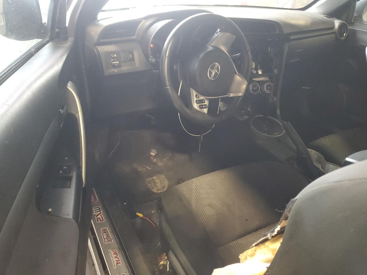 2011 Toyota Scion Tc Silver vin: JTKJF5C79B3004017