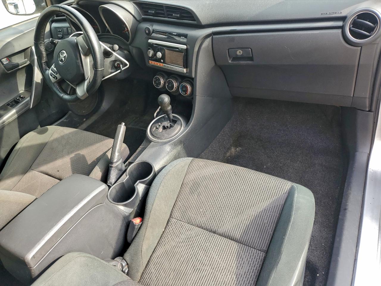 2011 Toyota Scion Tc Silver vin: JTKJF5C7XB3002292