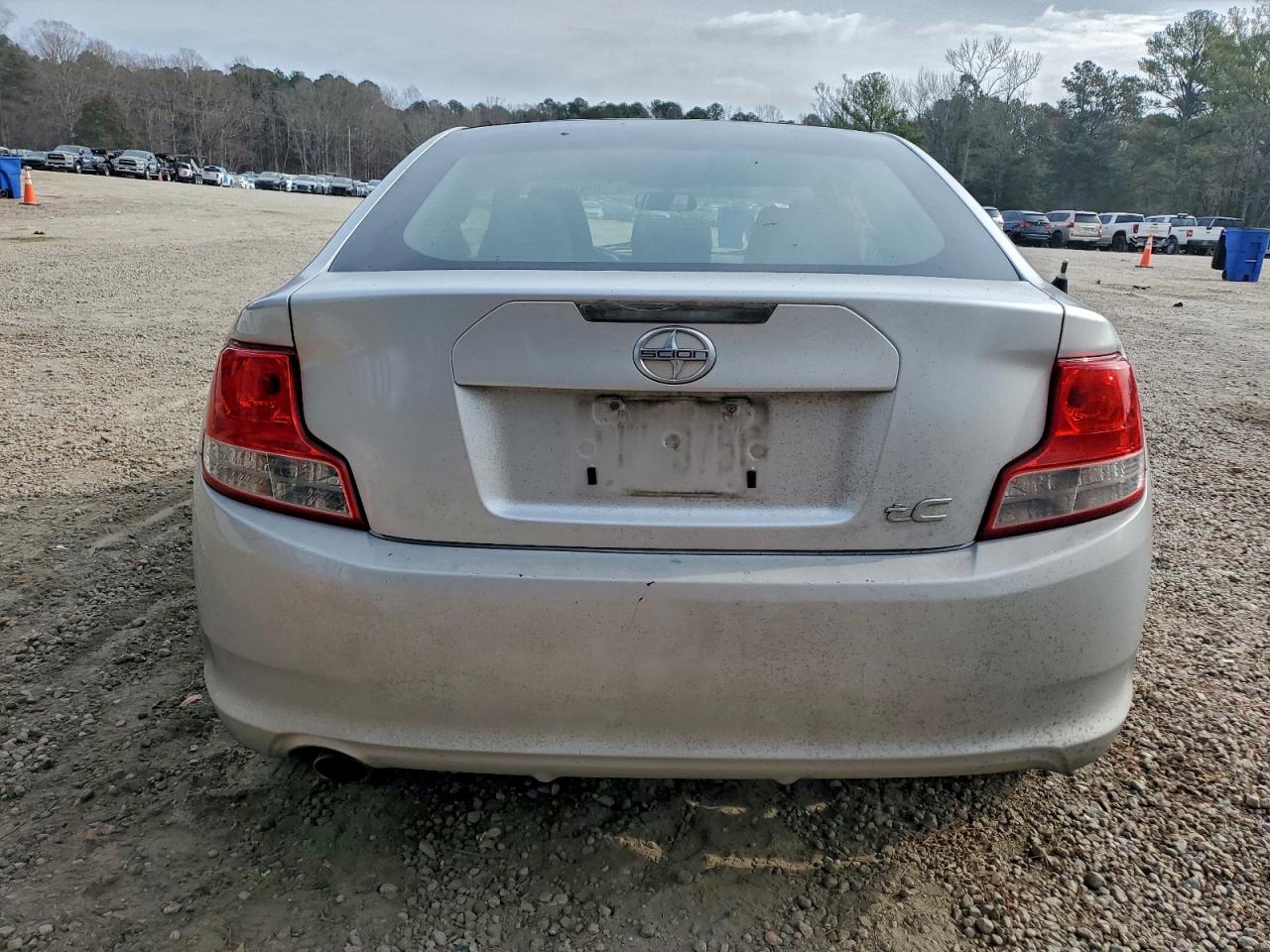 2011 Toyota Scion Tc Silver vin: JTKJF5C7XB3002292