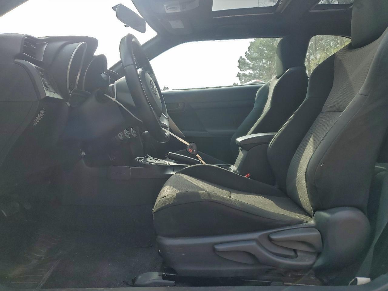 2011 Toyota Scion Tc Silver vin: JTKJF5C7XB3002292