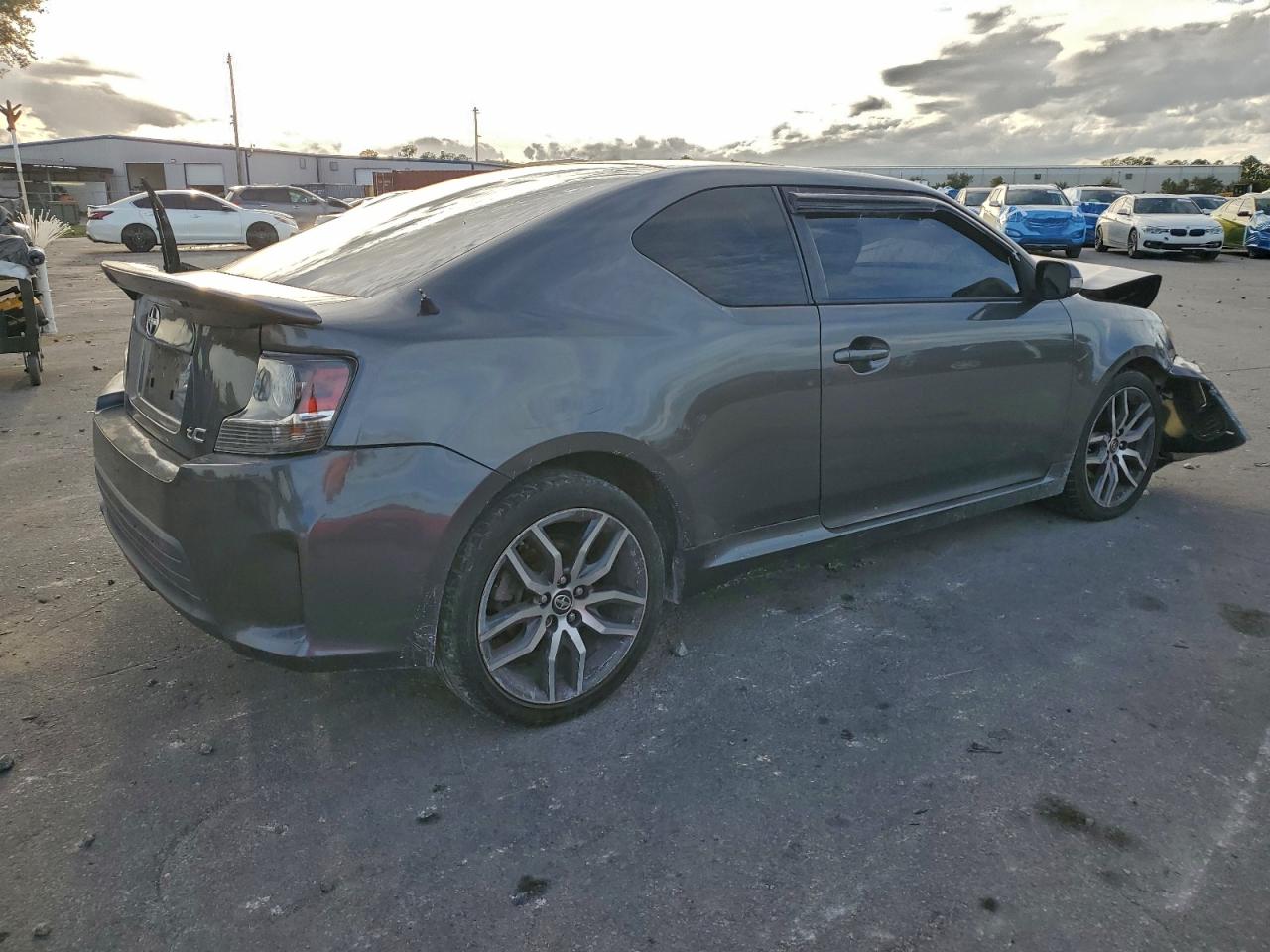 2015 Toyota Scion Tc Gray vin: JTKJF5C7XF3096714