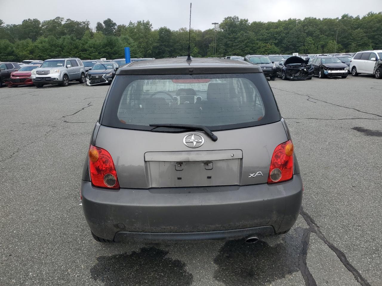 2004 Toyota Scion Xa Gray vin: JTKKT624240047130