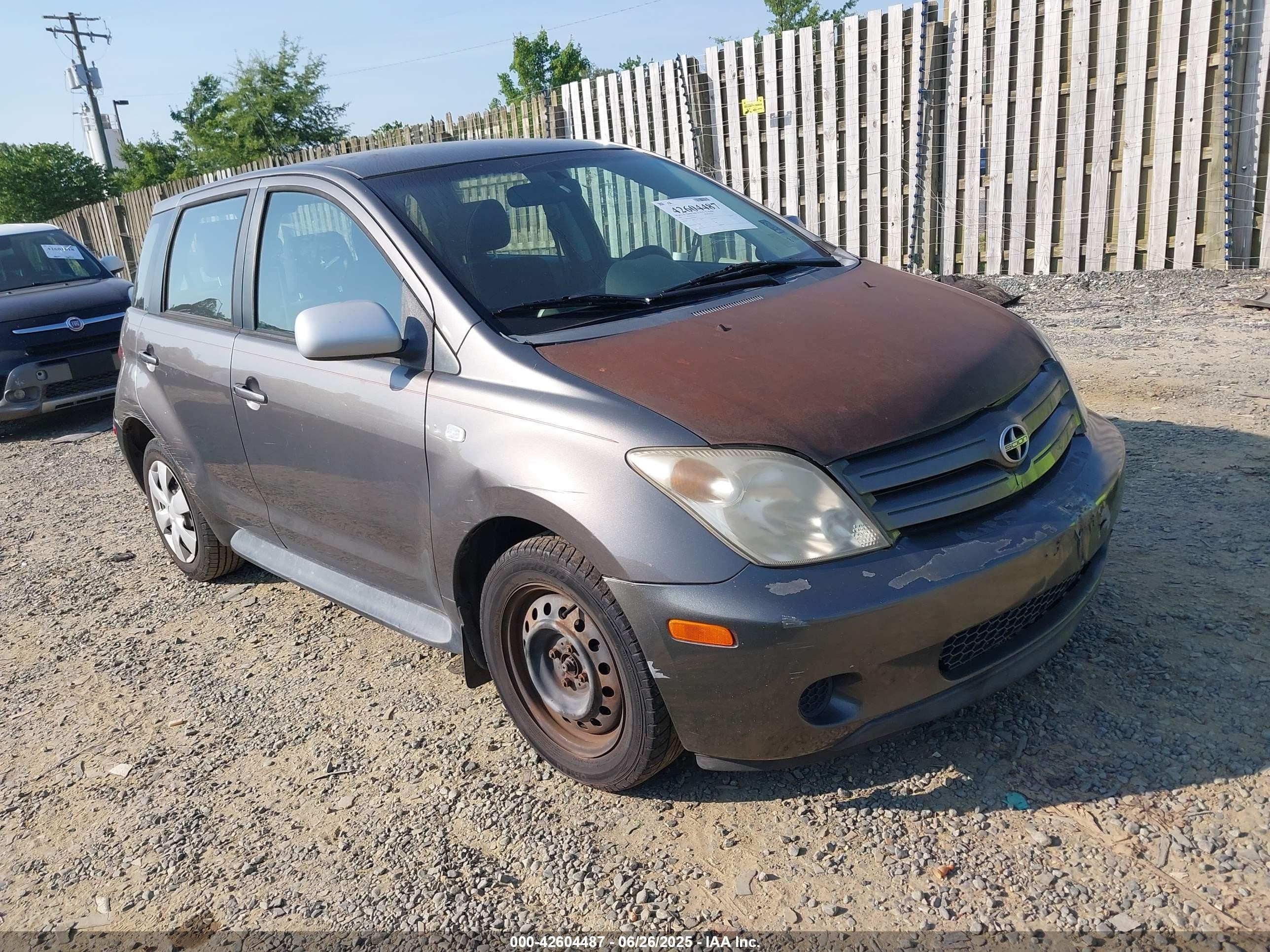 2005 Scion Xa   Серый vin: JTKKT624350092417