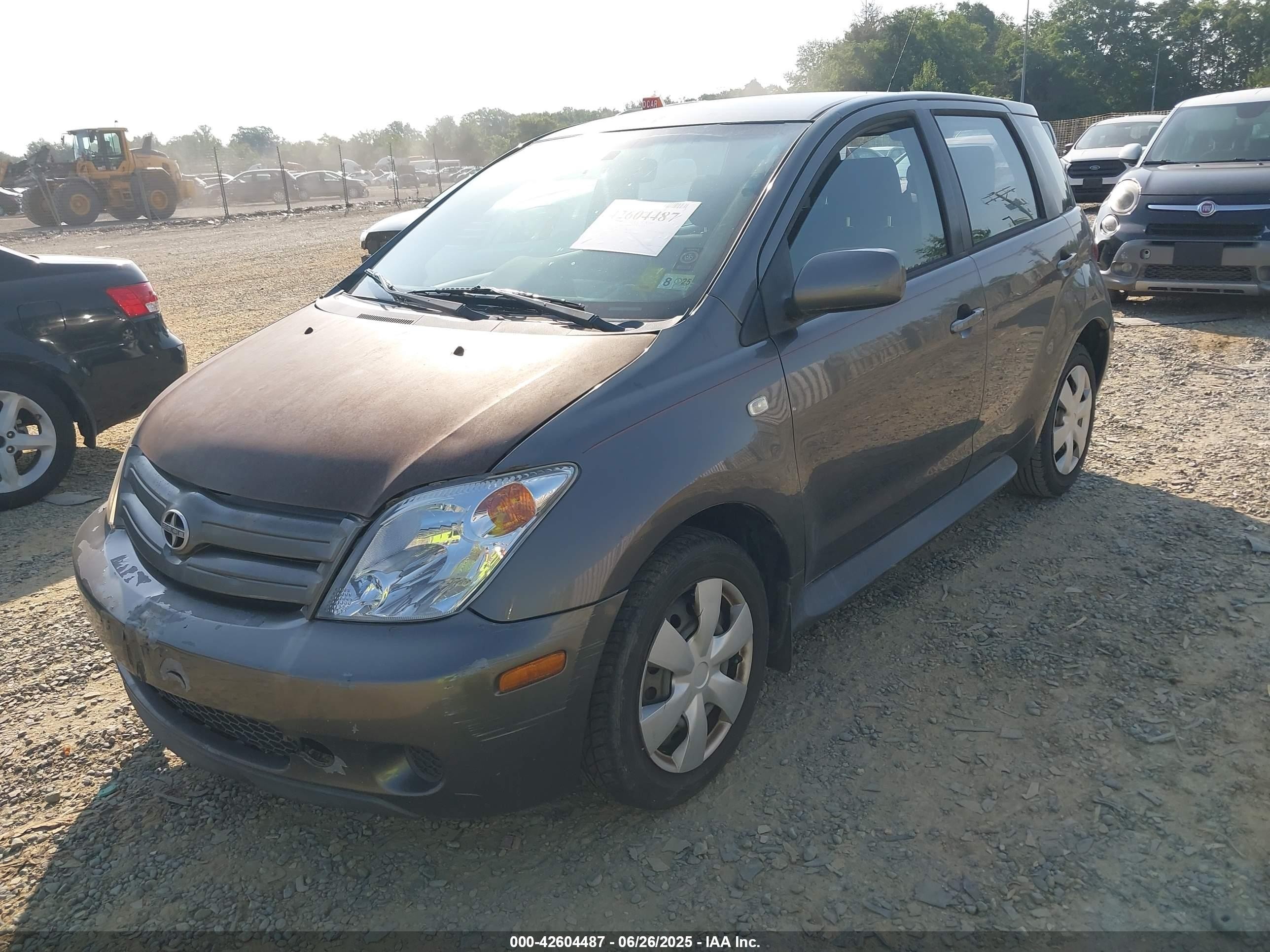 2005 Scion Xa   Gray vin: JTKKT624350092417