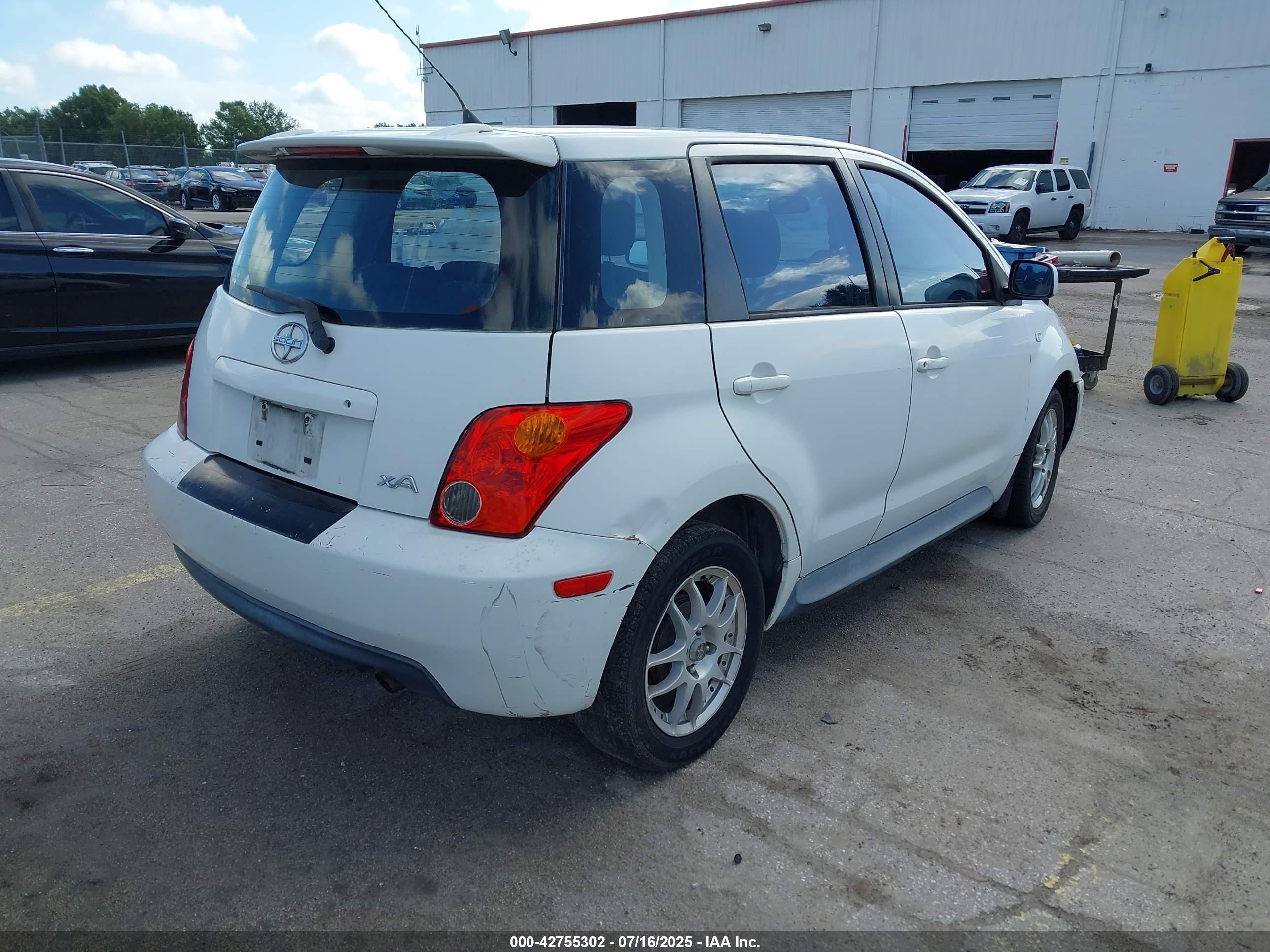2005 Scion Xa   White vin: JTKKT624450108690
