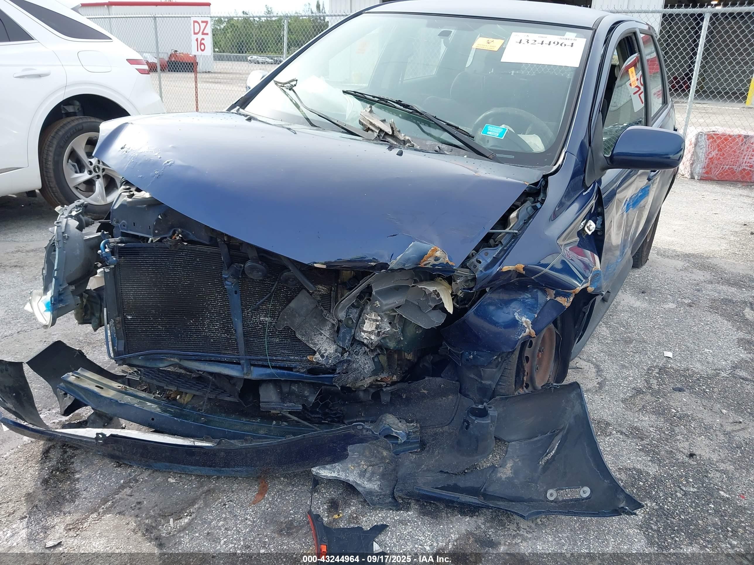 2005 Scion Xa   Blue vin: JTKKT624650114099