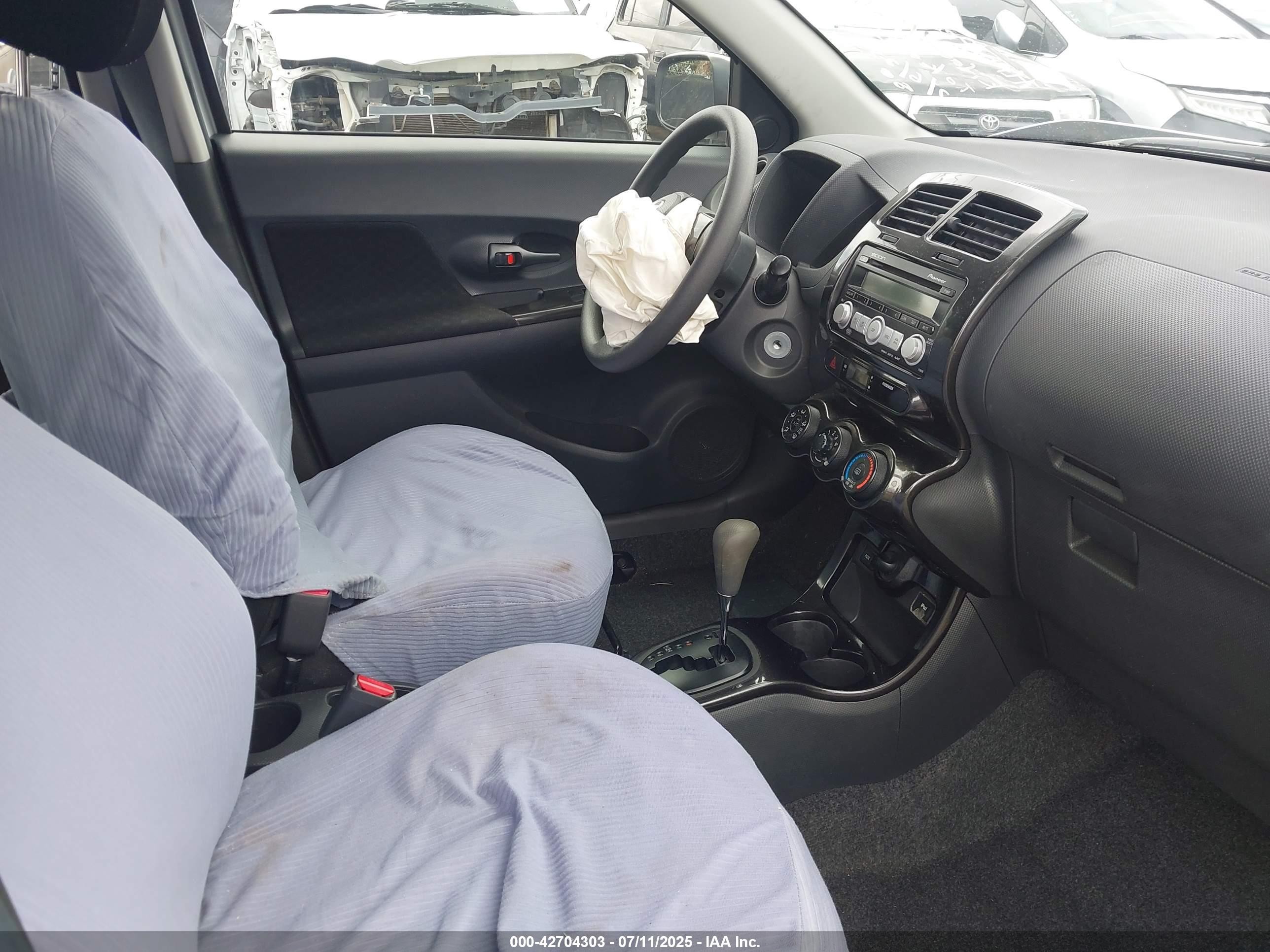 2008 Scion Xd   Silver vin: JTKKU10418J021508