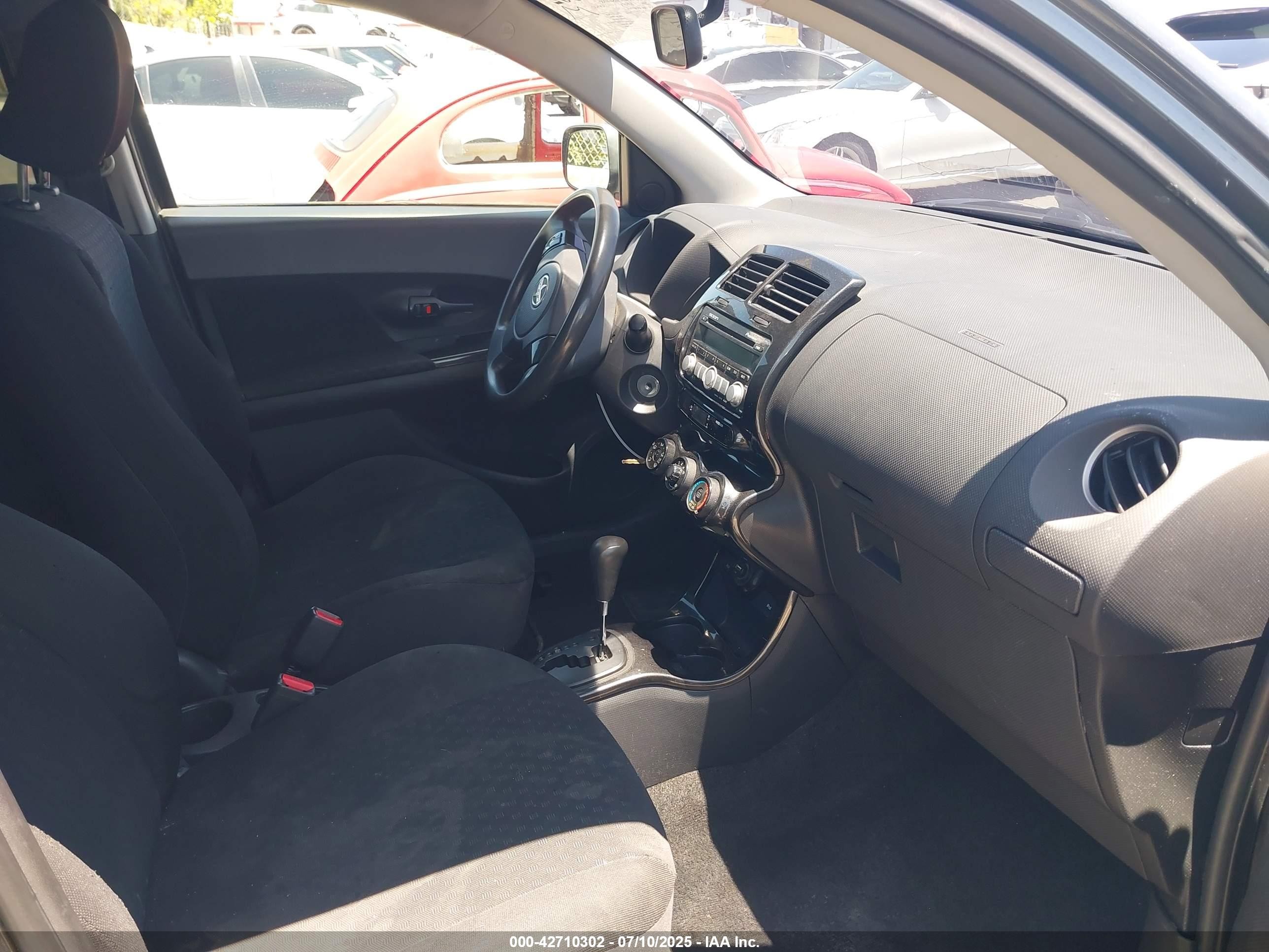 2008 Scion Xd   Gray vin: JTKKU10458J013833