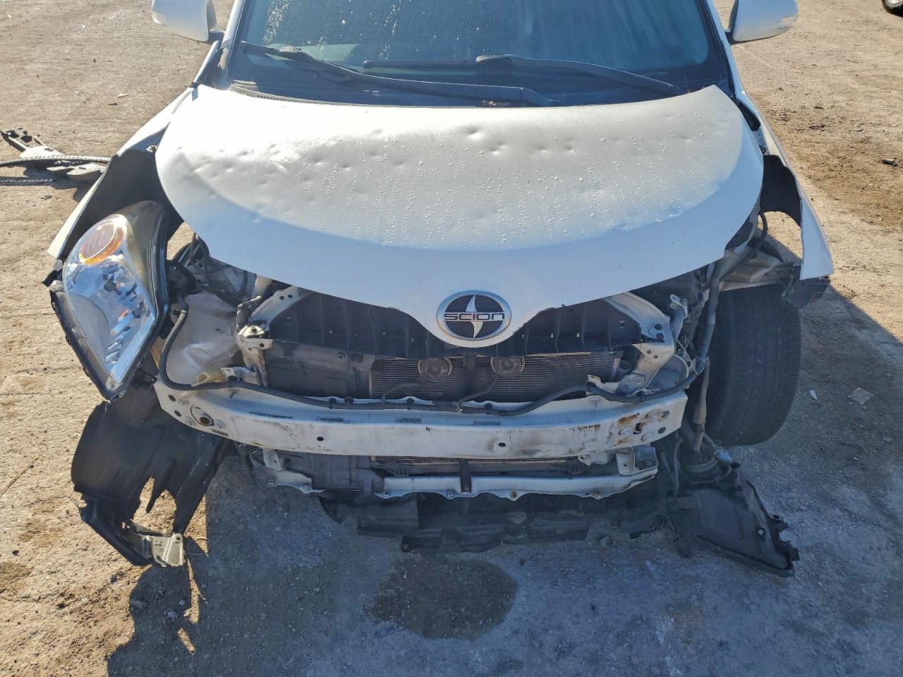 2009 Toyota Scion Xd White vin: JTKKU10459J046543