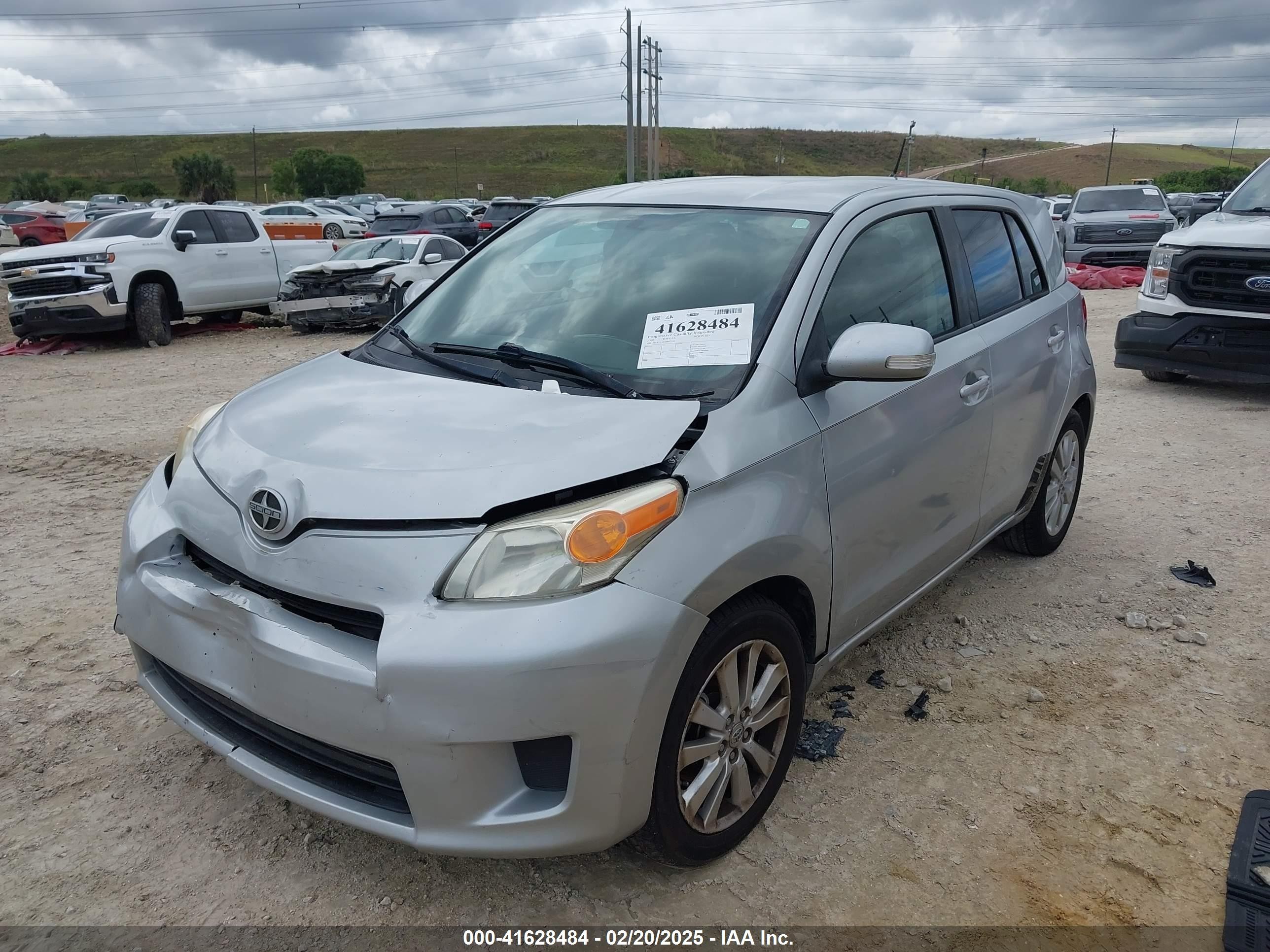 2008 Scion Xd   Silver vin: JTKKU104X8J027288