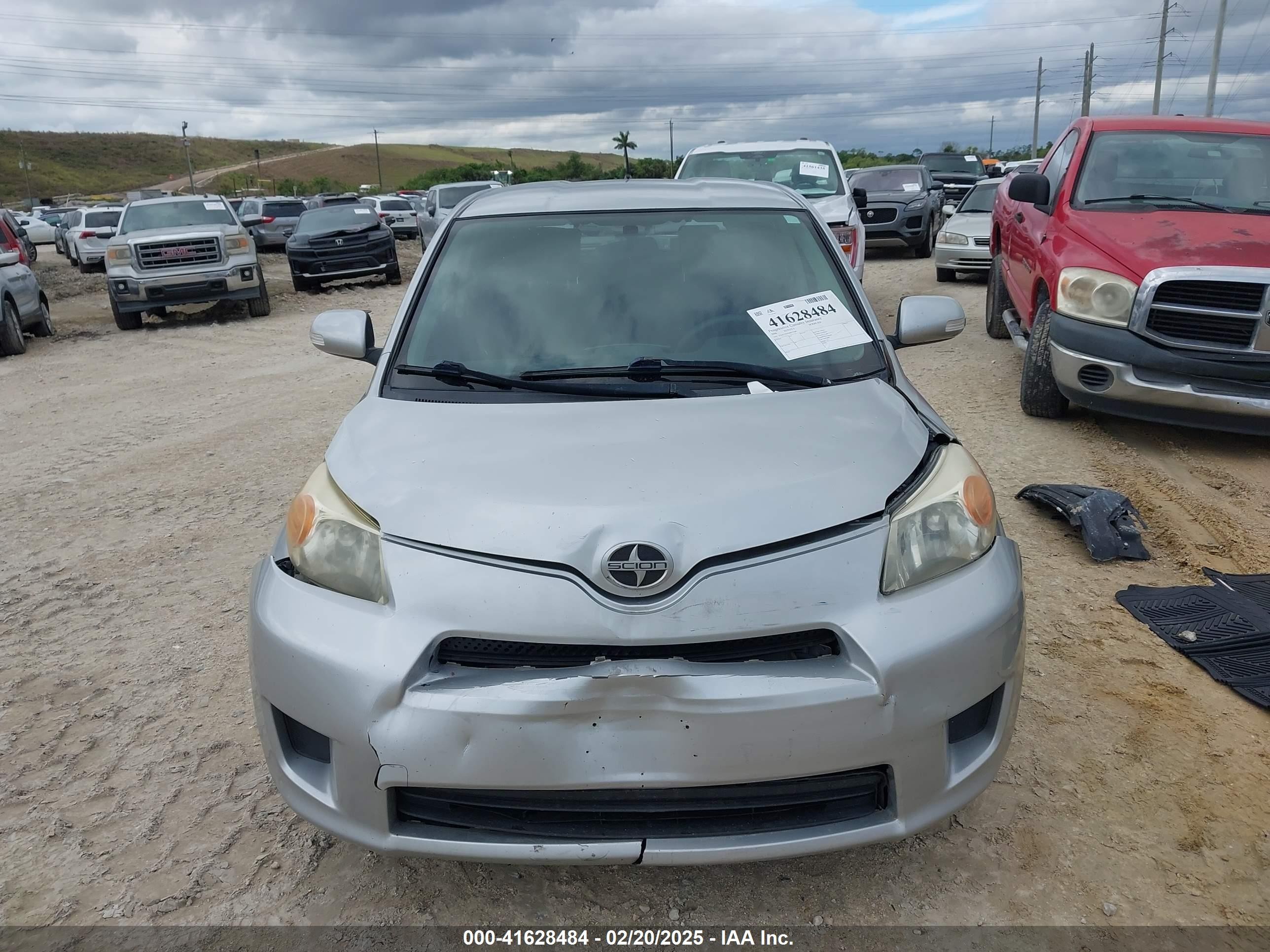 2008 Scion Xd   Silver vin: JTKKU104X8J027288
