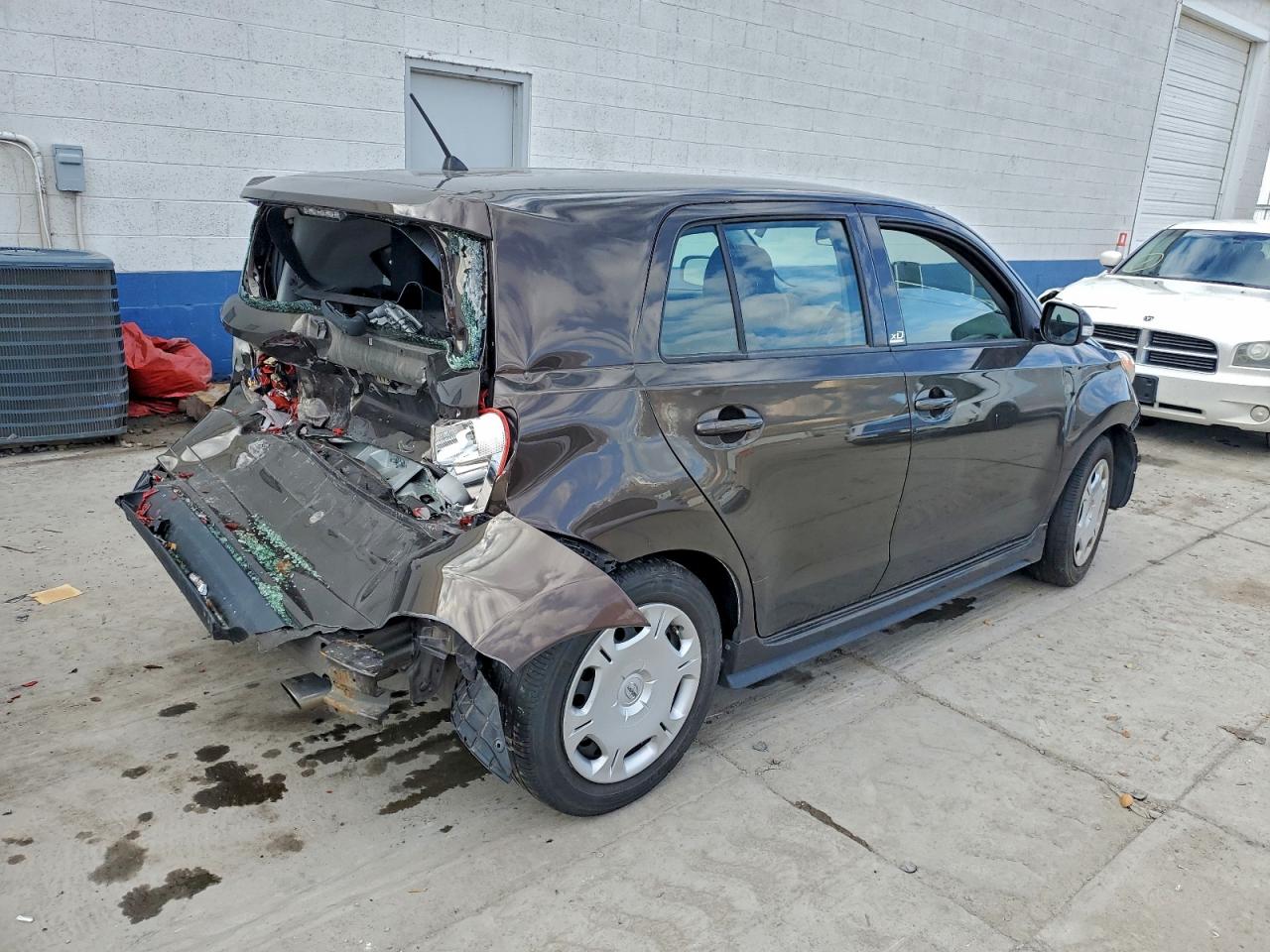 2011 Toyota Scion Xd Brown vin: JTKKU4B44B1009908