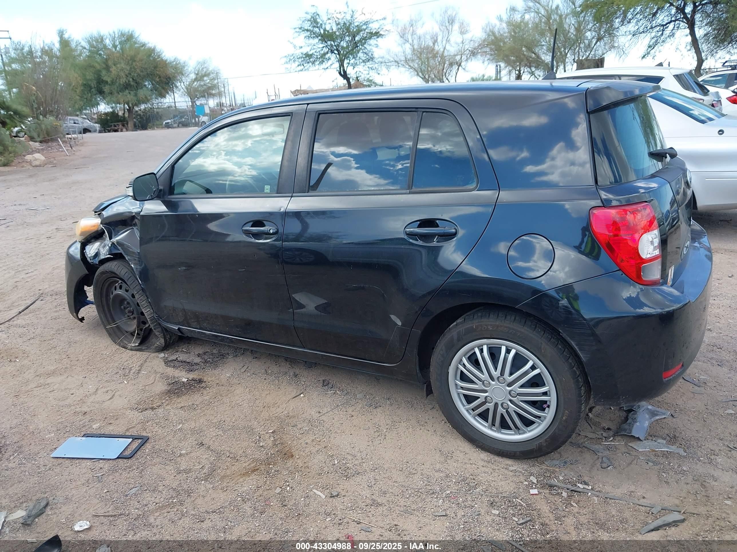 2014 Scion Xd   Черный vin: JTKKUPB41E1040183