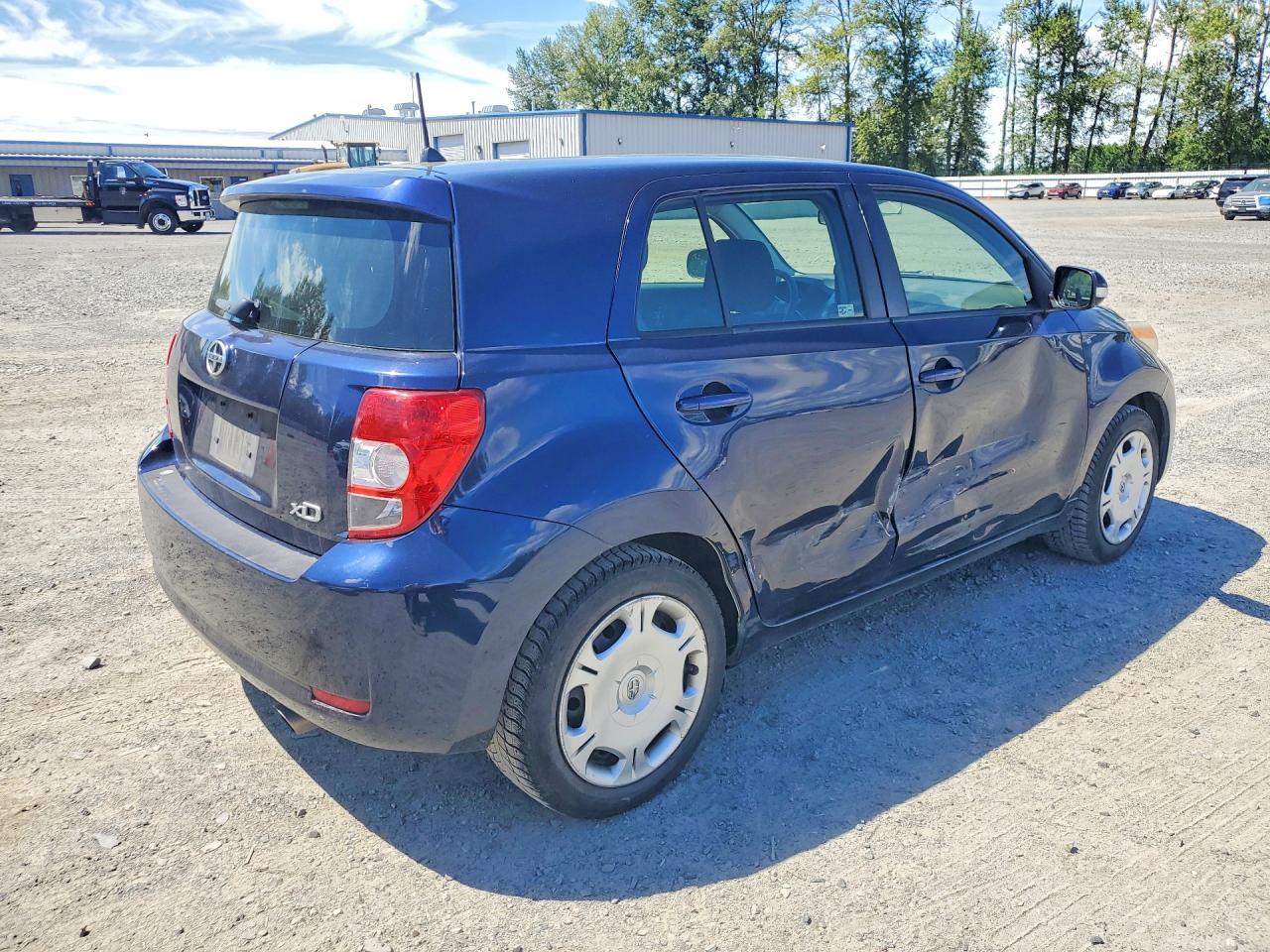 2014 Toyota Scion Xd Blue vin: JTKKUPB42E1042282