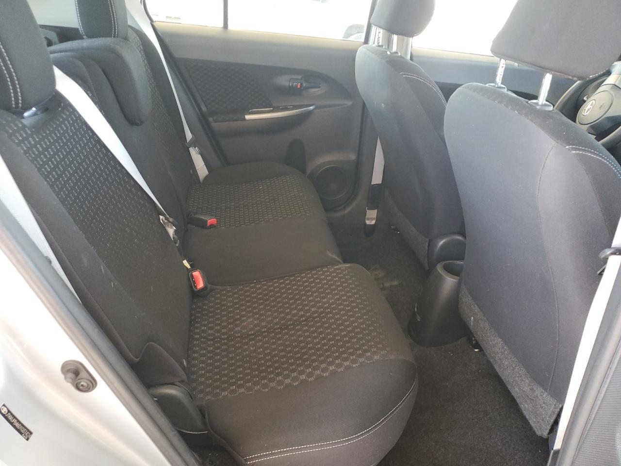 2013 Toyota Scion Xd Silver vin: JTKKUPB46D1037424