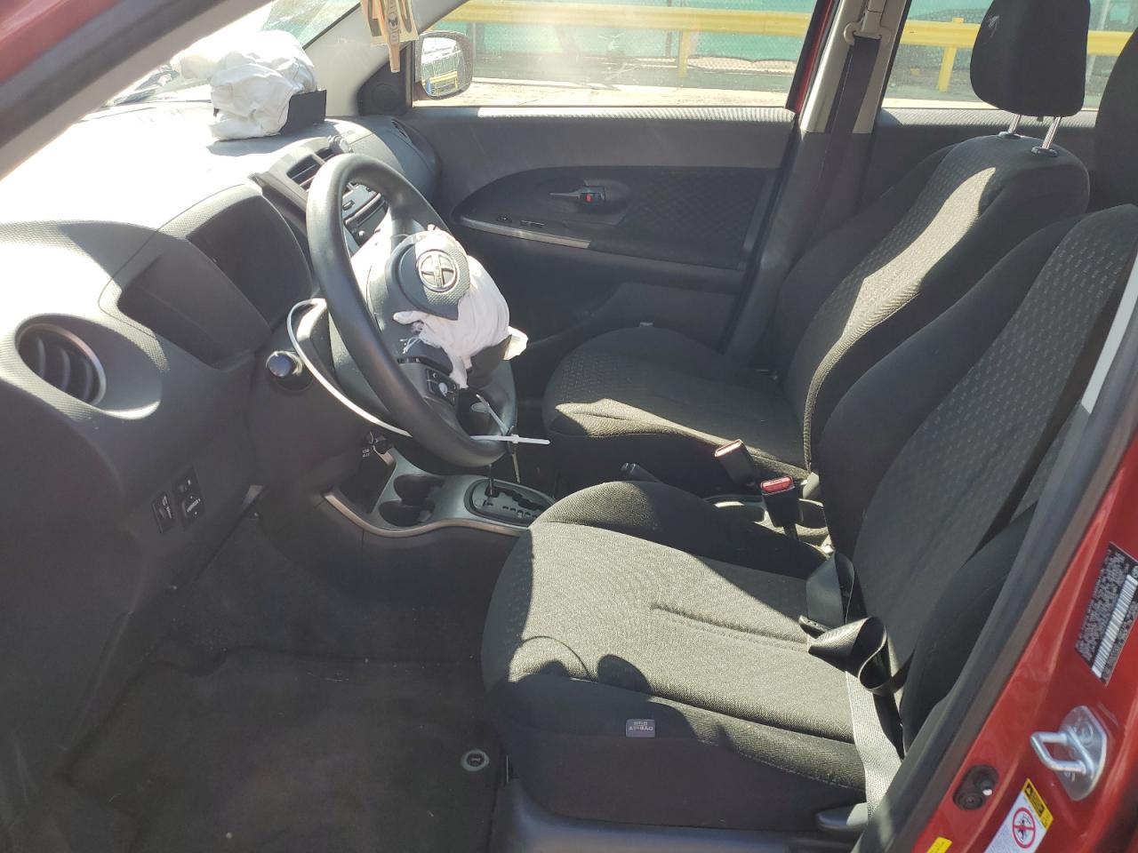 2014 Toyota Scion Xd Maroon vin: JTKKUPB47E1040656