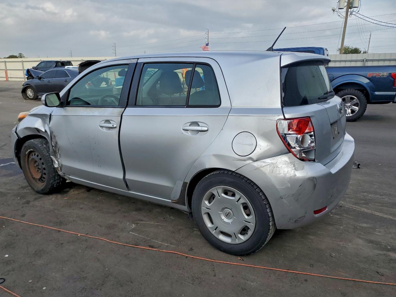 2013 Toyota Scion Xd Серый vin: JTKKUPB49D1036056