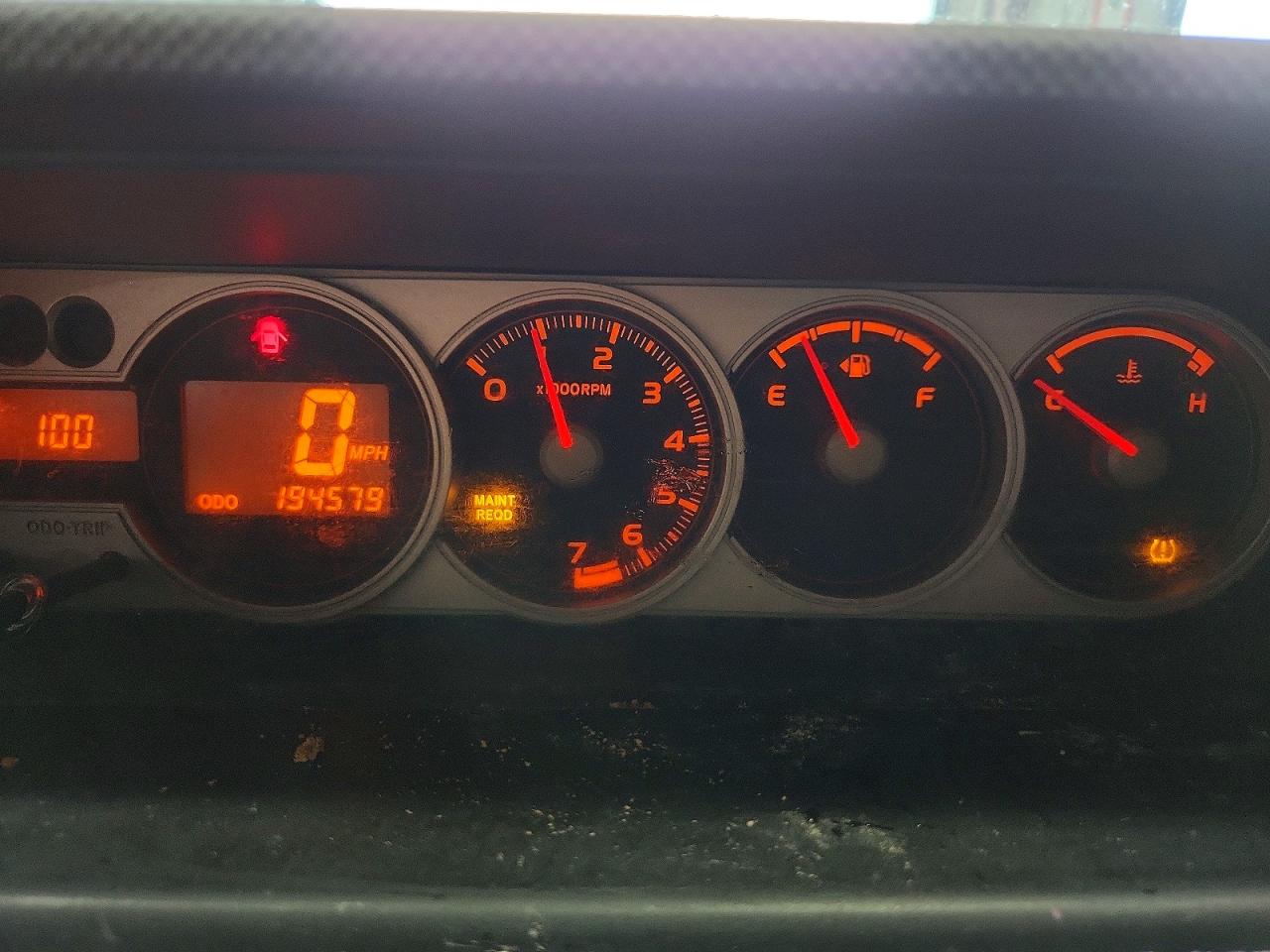 2008 Toyota Scion Xb White vin: JTLKE50E081014607