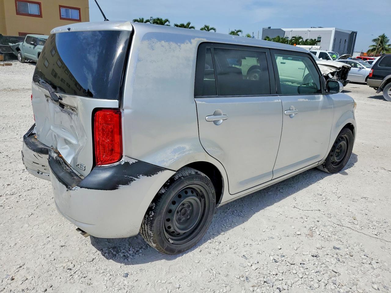 2008 Toyota Scion Xb Silver vin: JTLKE50E081019385