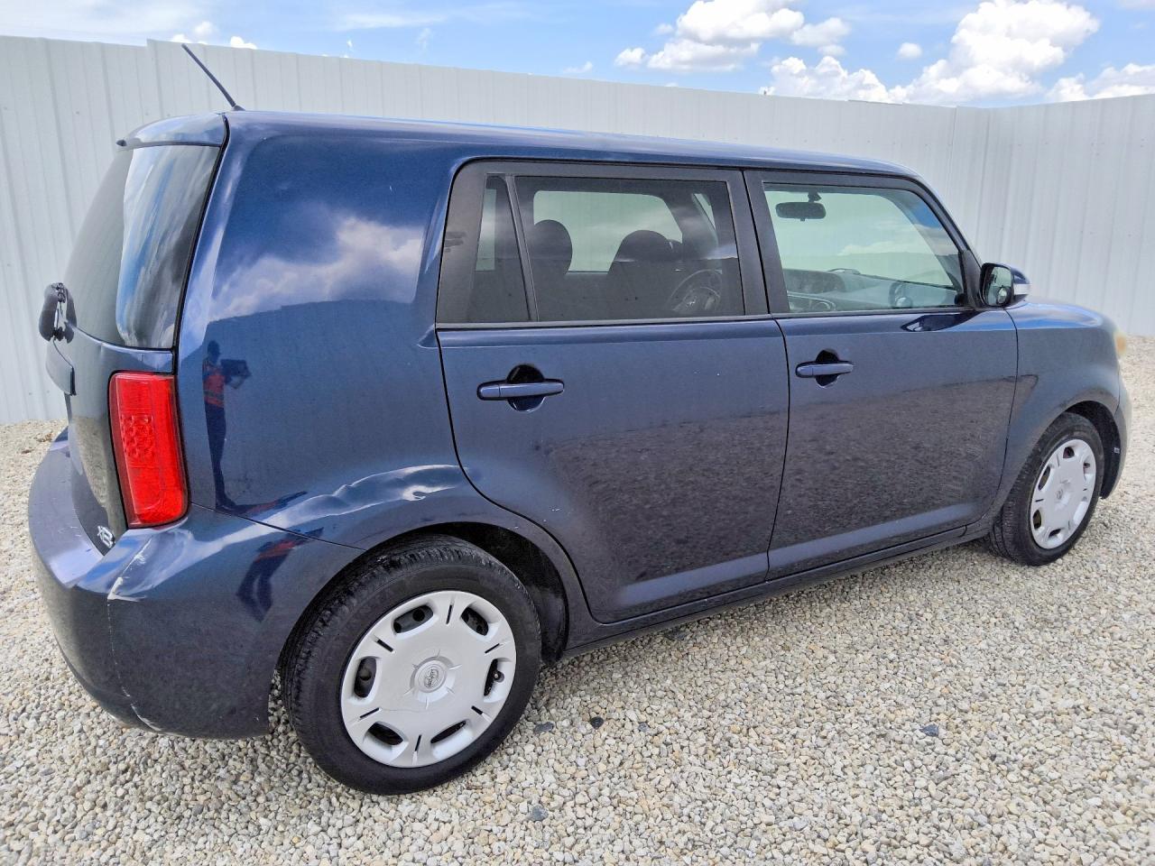 2008 Toyota Scion Xb Blue vin: JTLKE50E081029107