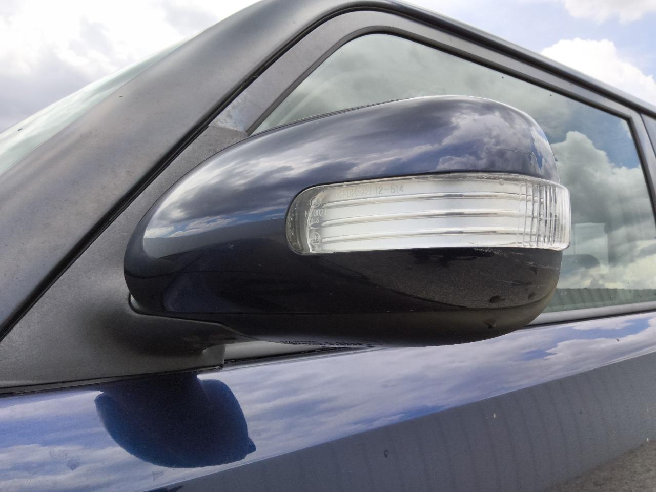 2008 Toyota Scion Xb Blue vin: JTLKE50E081029107 Damage: Left Front Mirror Housing, Light Scratch, 2 To 3 Inches
