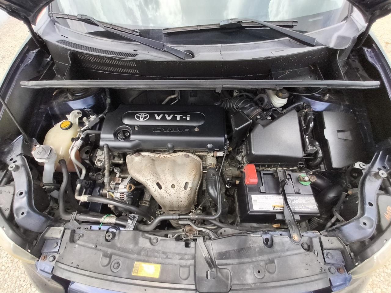 2008 Toyota Scion Xb Blue vin: JTLKE50E081029107 Damage: Valve Covers, Leak, Repair Required