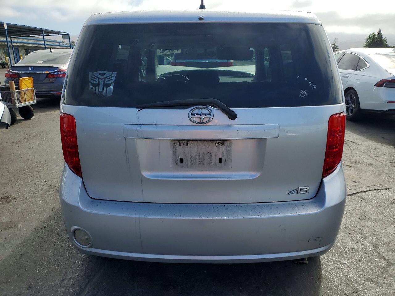 2008 Toyota Scion Xb Silver vin: JTLKE50E081032945