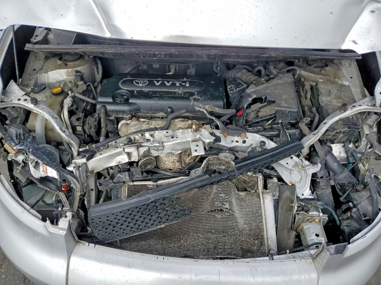 2008 Toyota Scion Xb Silver vin: JTLKE50E081032945