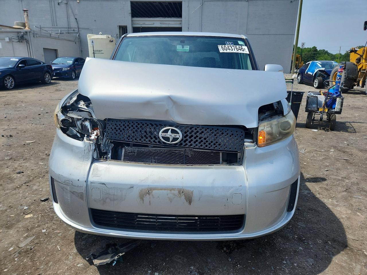 2008 Toyota Scion Xb Silver vin: JTLKE50E081049549